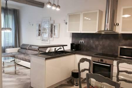 Apartment Beautiful Rue De La Croix Vieux Nizza